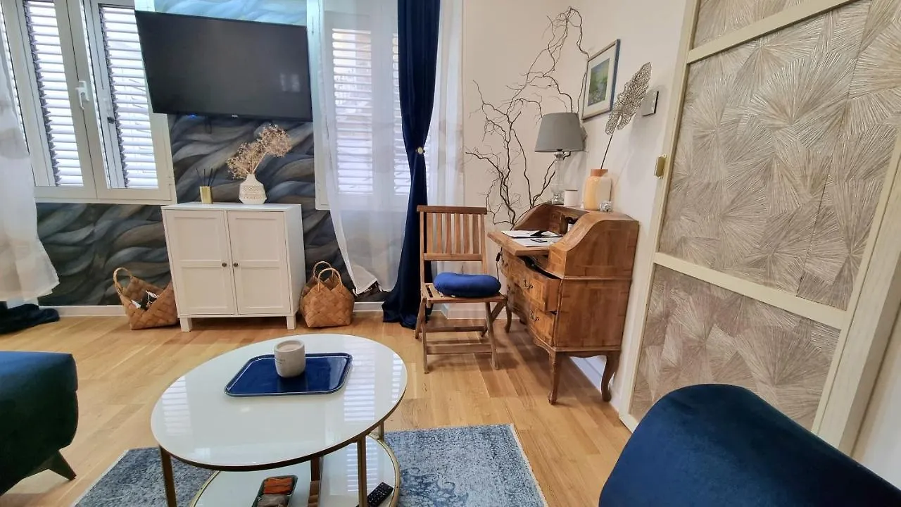 Place 4 U Studio Center Zadar