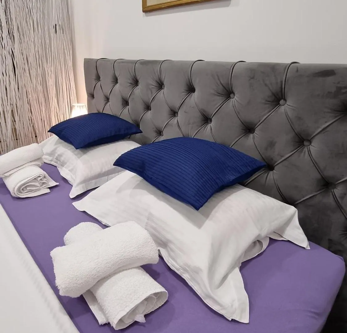 Place 4 U Studio Center Zadar 0*,